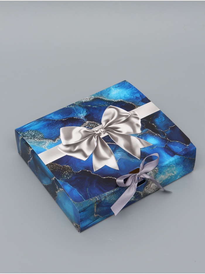 Коробка складная «Серебряный бант», 20×18×5 см